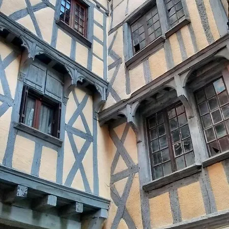 Apartment Bel Appartement, 2 Chambres, Centre Thiers